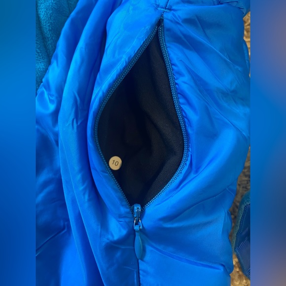 Lululemon St Moritz jacket - Picture 5 of 16